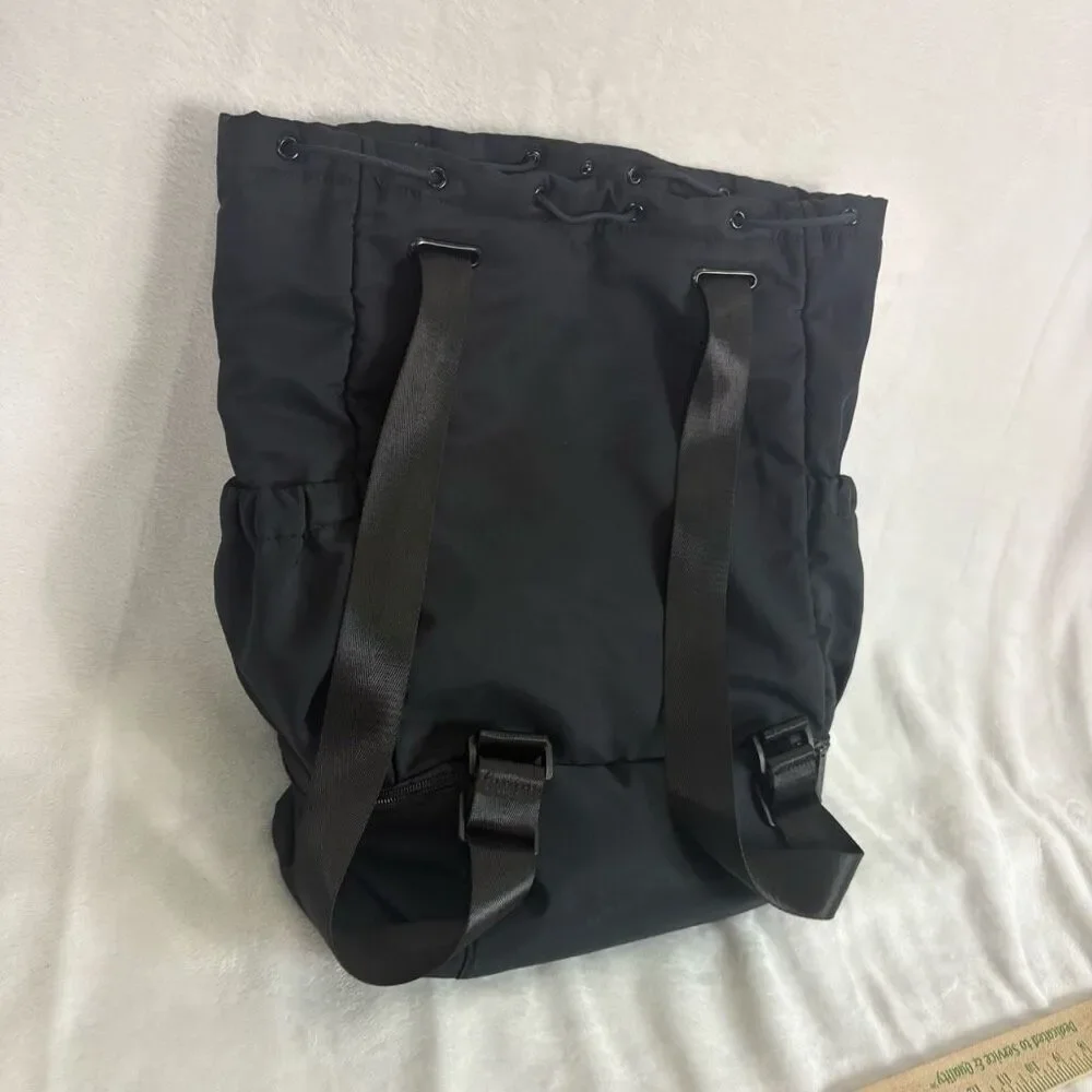 Beyond‎ Yoga Black Drawstring Top Tote Backpack Bag Medium